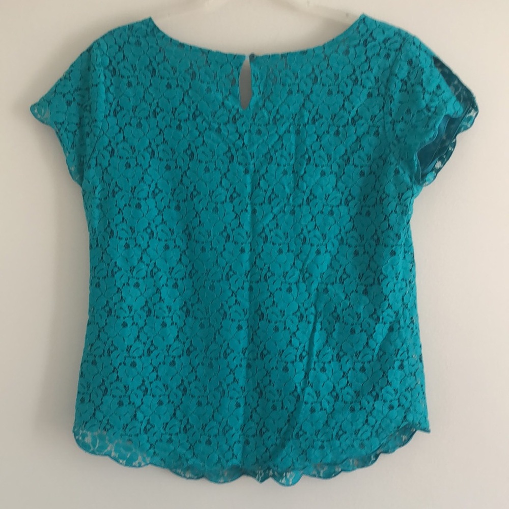 Le chateau lace top - Size XL - gently worn - Picture 2 of 7
